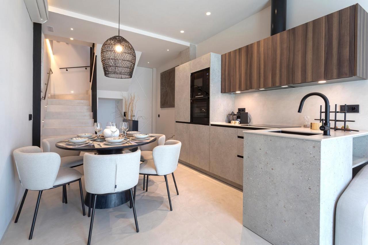 Magnificent Renovated 2Bd 2Bth Duplex With Terrace - City Centre Малага Екстер'єр фото