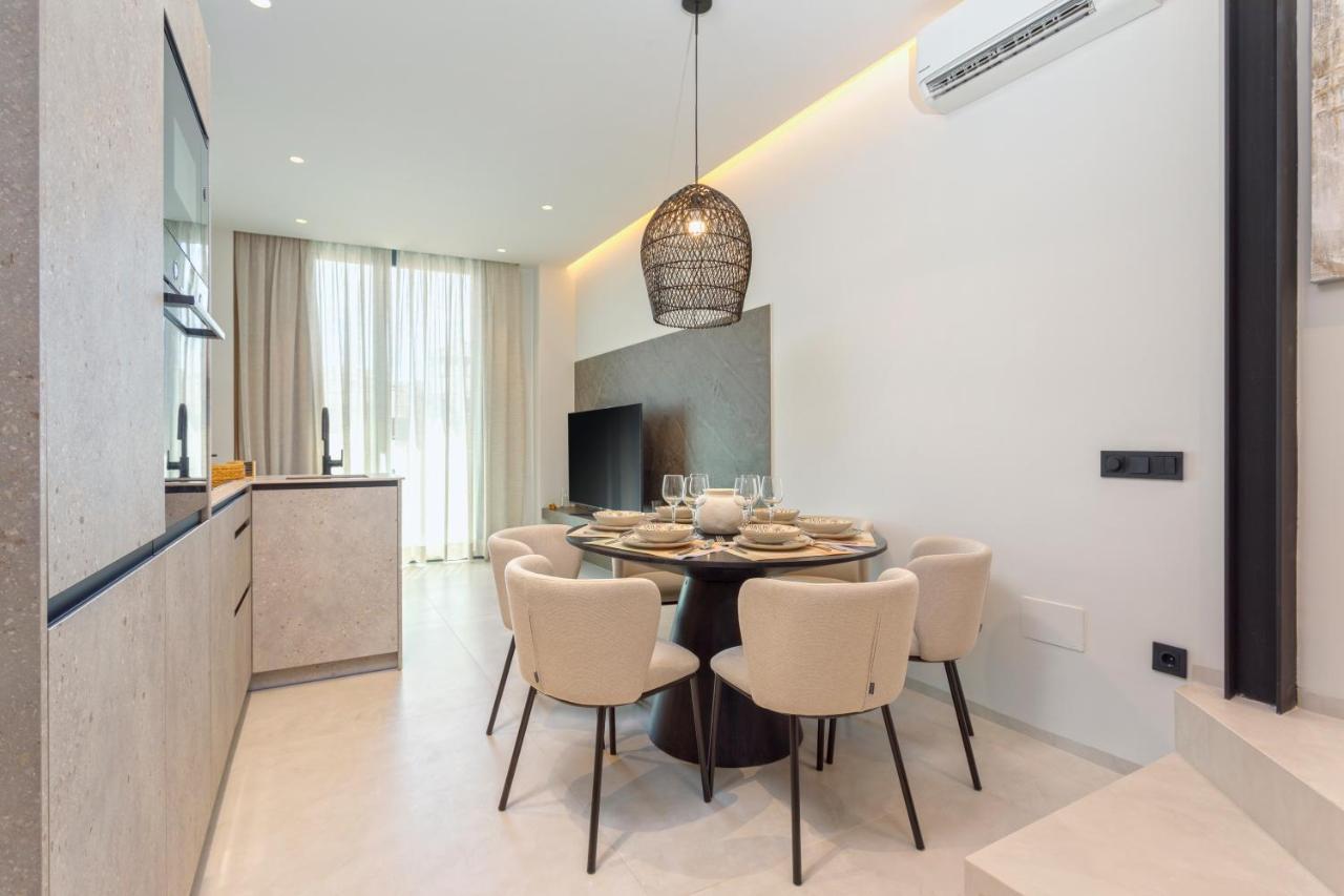 Magnificent Renovated 2Bd 2Bth Duplex With Terrace - City Centre Малага Екстер'єр фото